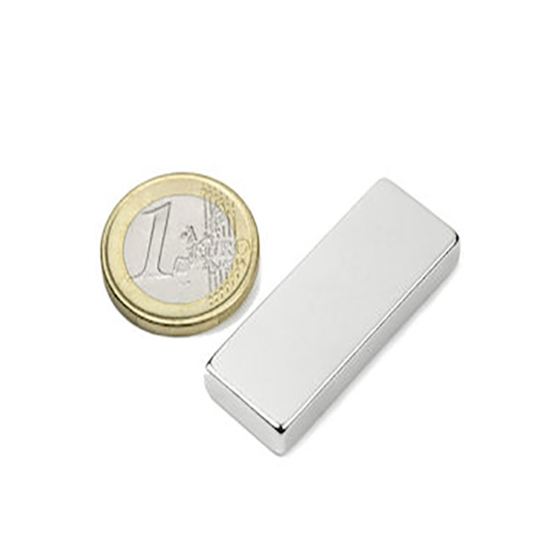 Power magnet, Block 40x15x5 mm.