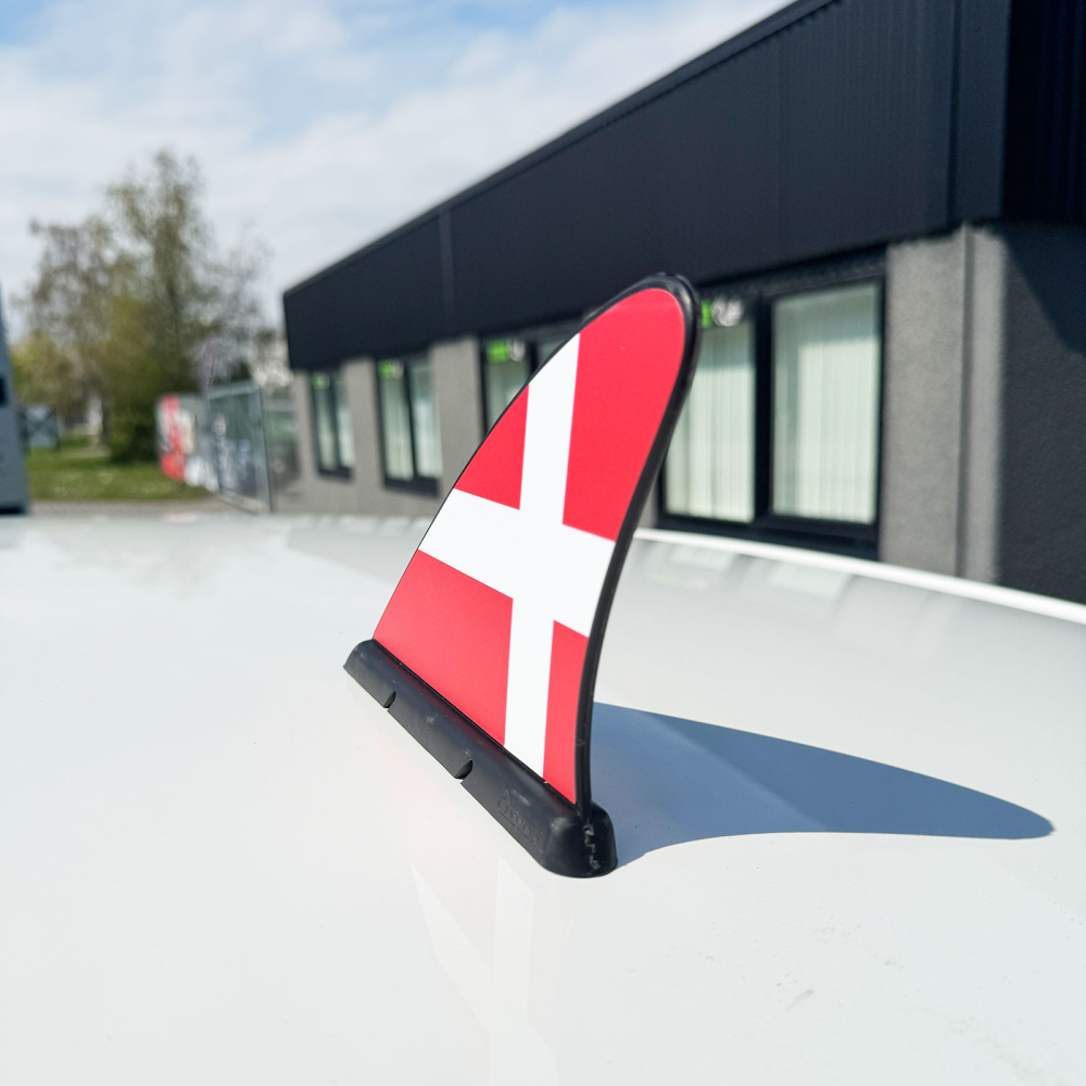 Flag for the car 19x14 cm. (Denmark) - Magnetic
