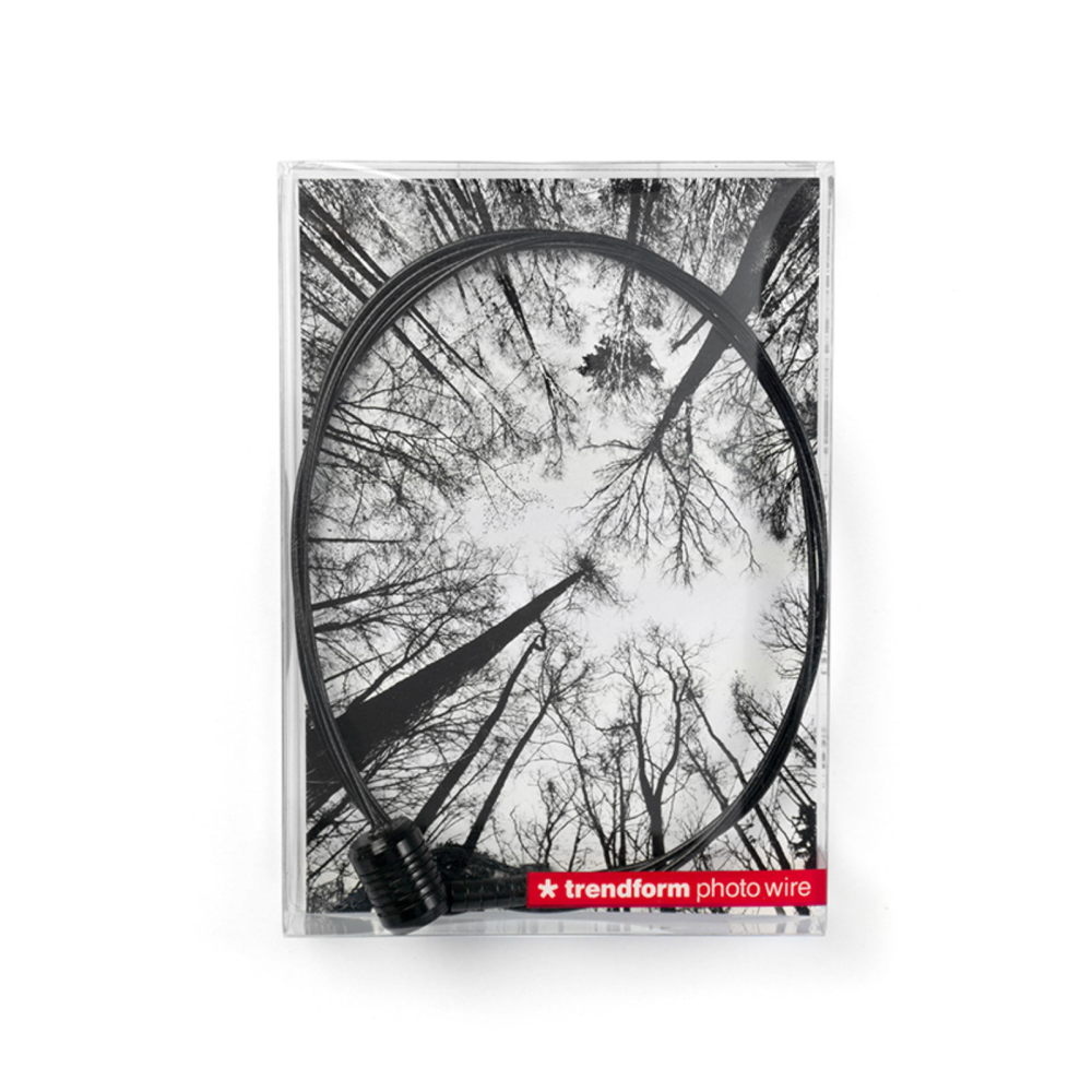 Steel cord with 8 magnets 6x3 mm. & metal plumb (black)