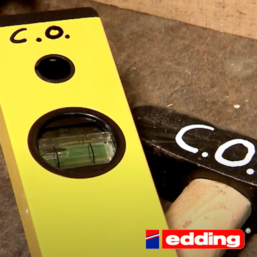 Edding 751 Paint Marker, Red (1-2 mm.)