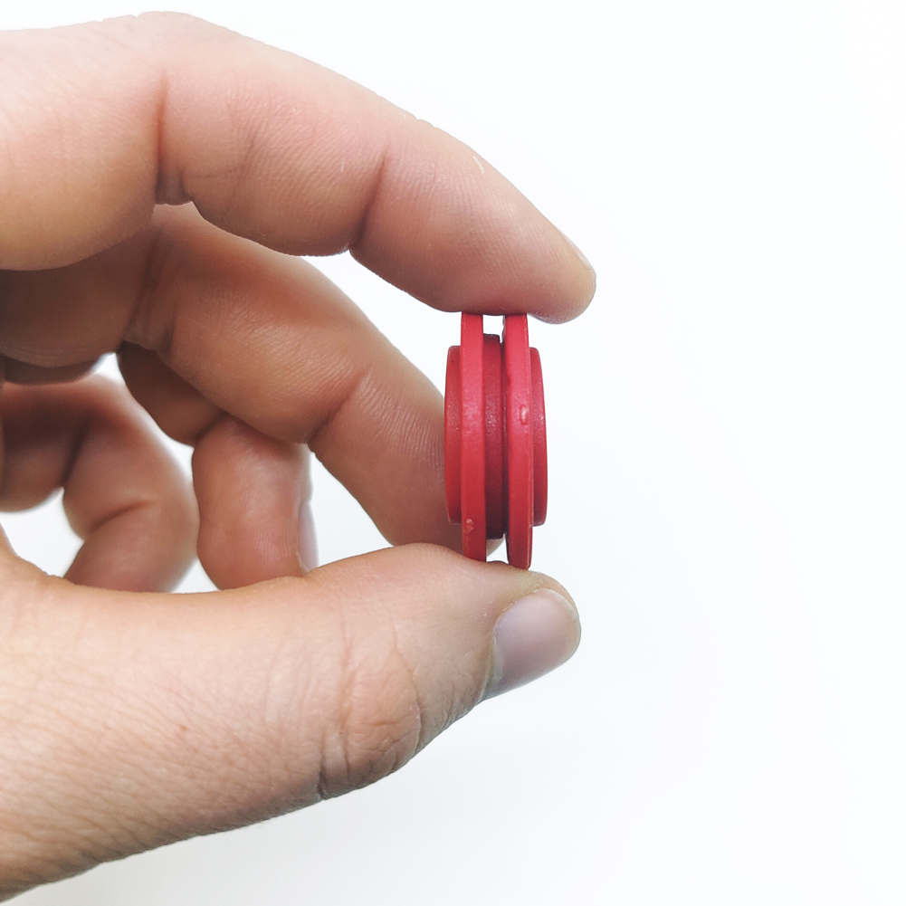 Magnetic button 26 mm., Red