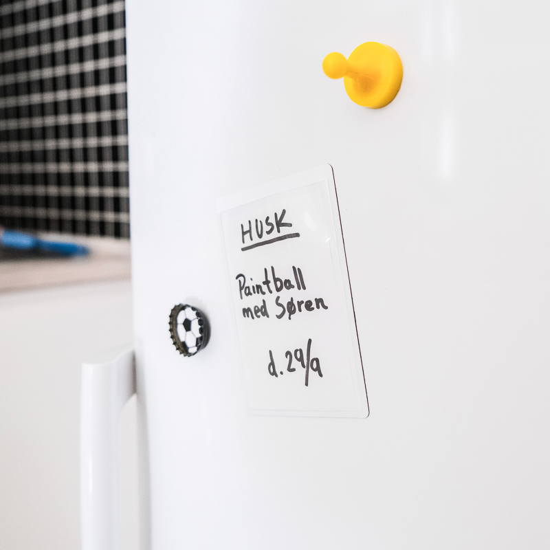 Magnetic pocket 7.5x10 cm., White (A7)