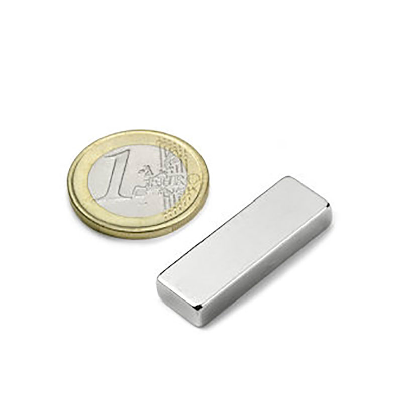 Power magnet, Block 30x10x5 mm.
