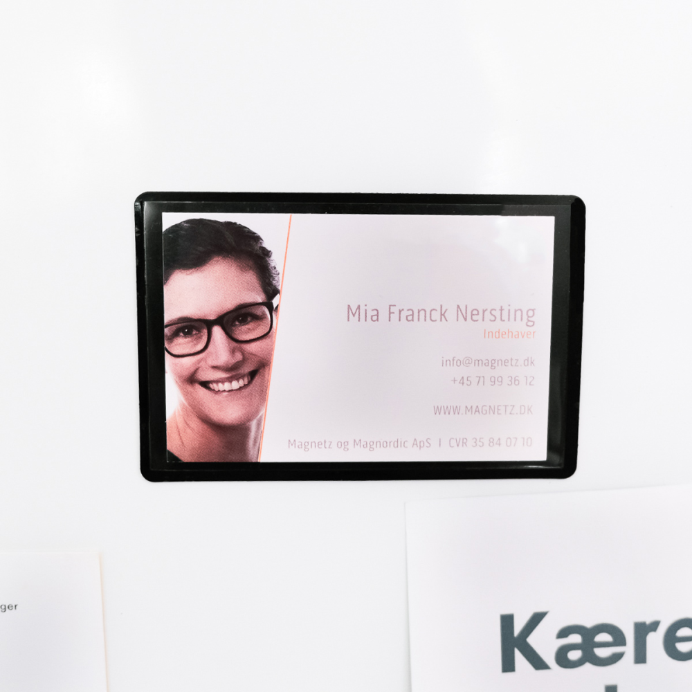 Magnetic pocket 9x6 cm, Black