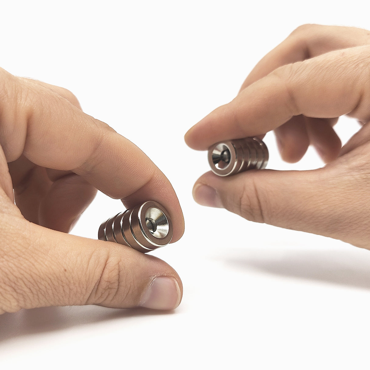 Countersunk magnets 15x4 mm. (N + S), 10-pack