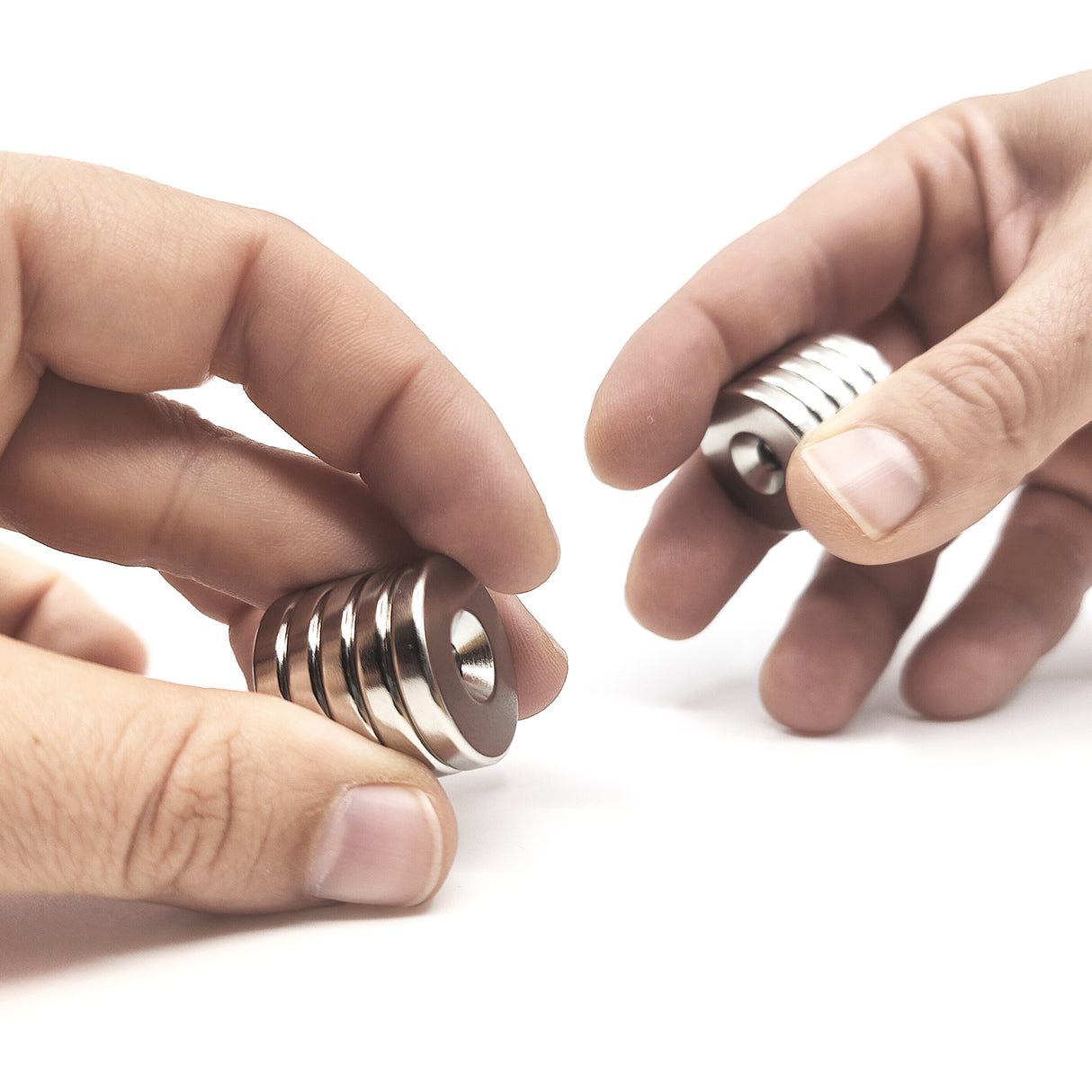 Countersunk magnets 23x4 mm. (N + S), 10-pack