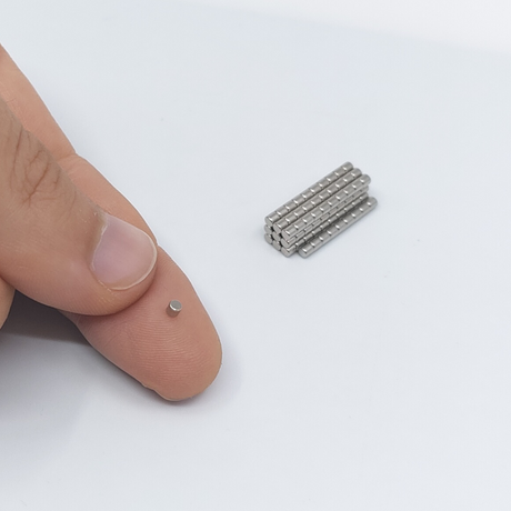 Hobby magnets 2x2 mm. (100-pack)