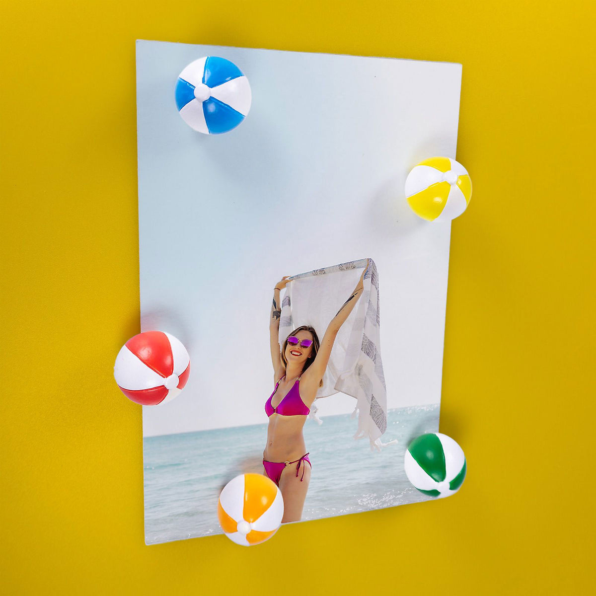 BEACH BALL magnets 5-pack - fridge magnets