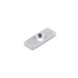 Countersunk metal plate 30x12x3 mm.